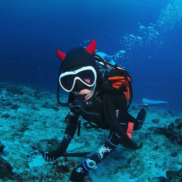 3mm Devil Wetsuit Hood Red Horn Scuba Diving Hood Surf Cap | HYDRONE
